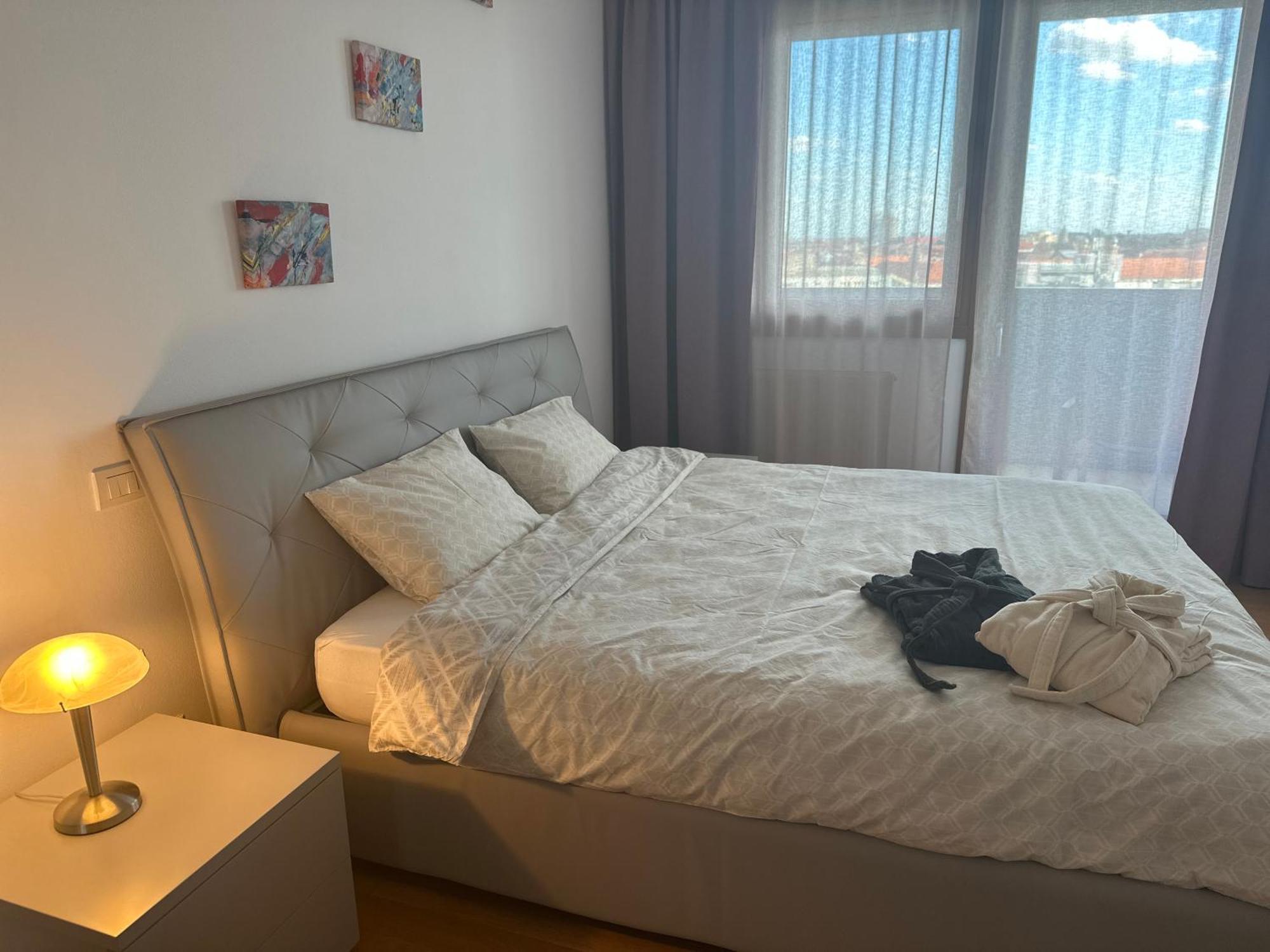 Central Apartment Timisoara Luaran gambar